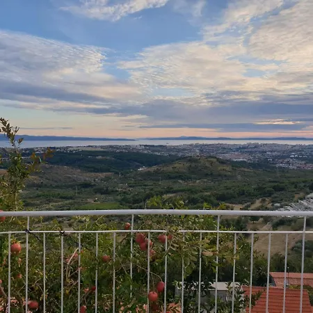 Magical View Apartment *